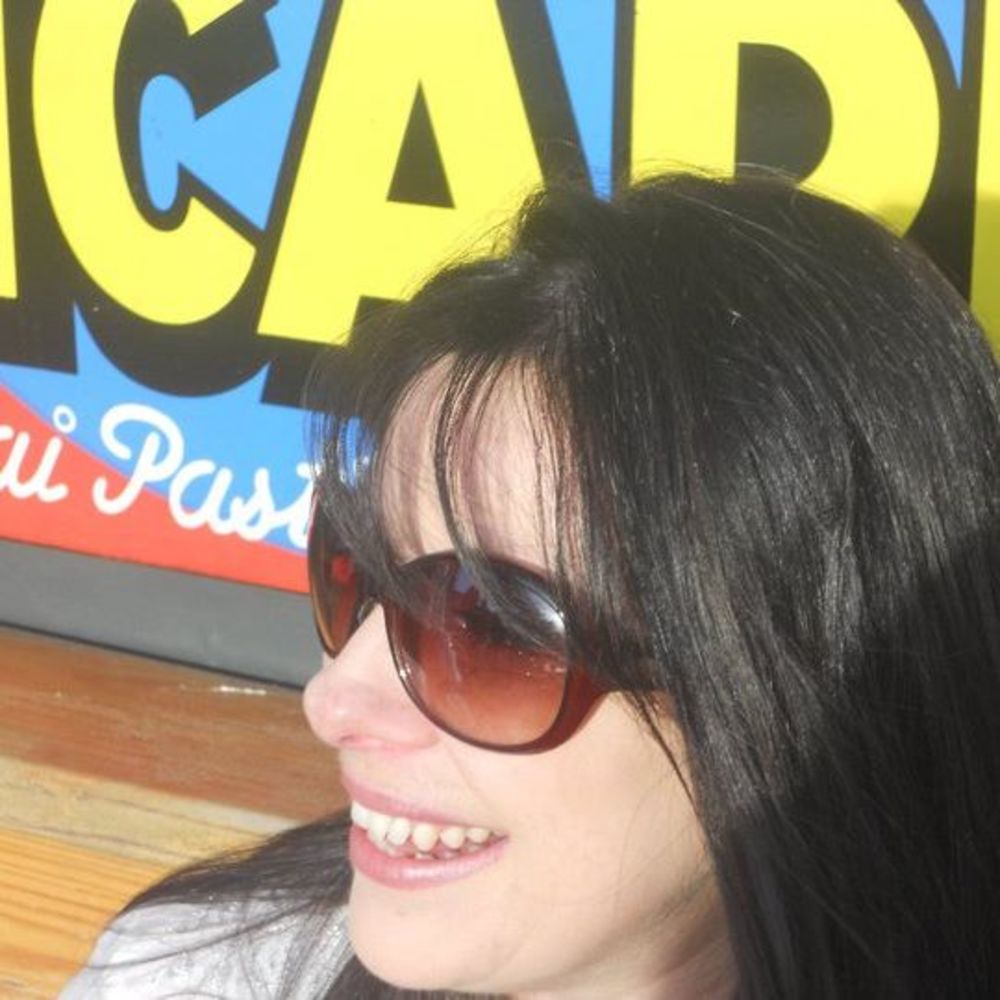 Meet your Posher, Lucinda